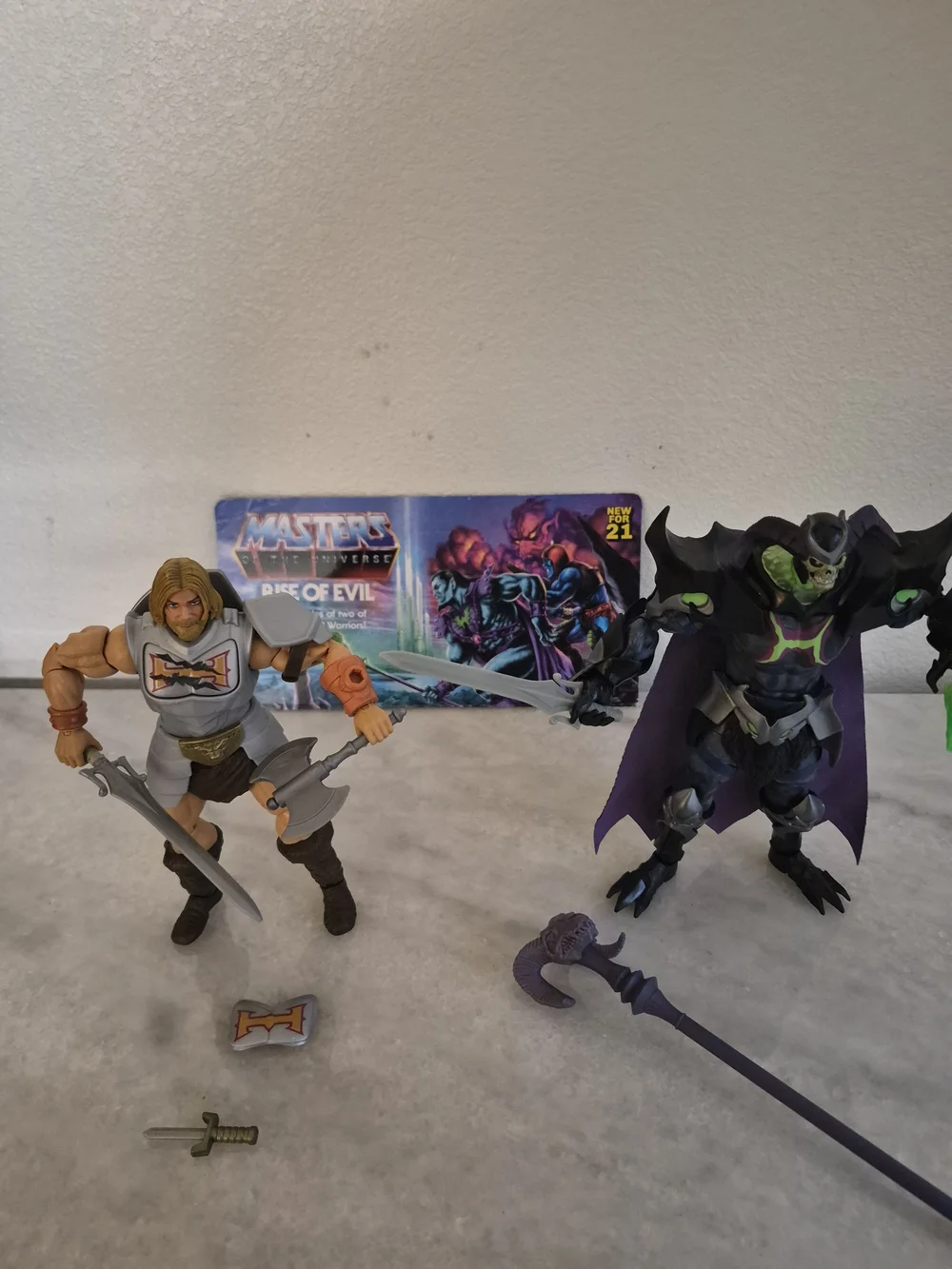 Masters of the Universe He-Man and Skeletor Action Figure Set - White, Purple